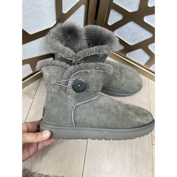 Ugg Mini Short Bailey Button II Flat Boot Gray Wool Fur Suede Leather 9 - Picture 6 of 10